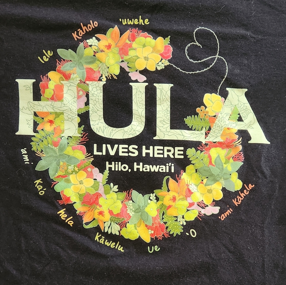 Black Hula Graphic T-Shirt - Picture 3 of 8